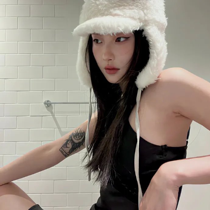 早餐时女歌迷快闪